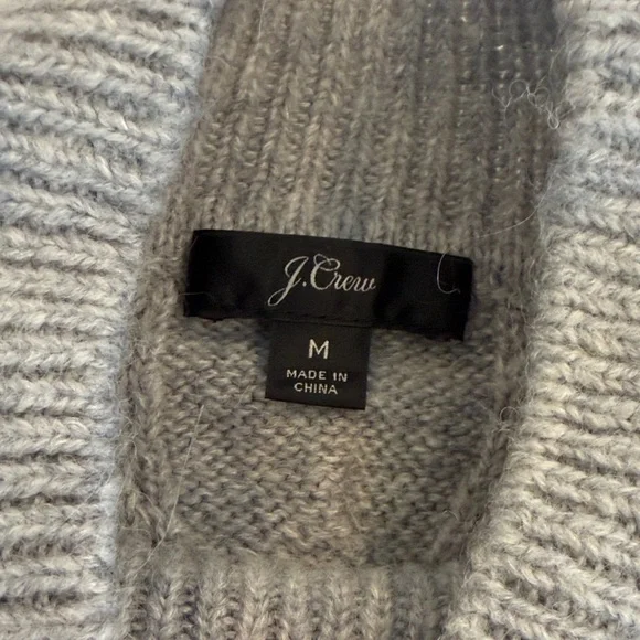 J.Crew Women Gray Chunky Cable Knit Medium Sweater - C1-004 - Picture 2 of 6